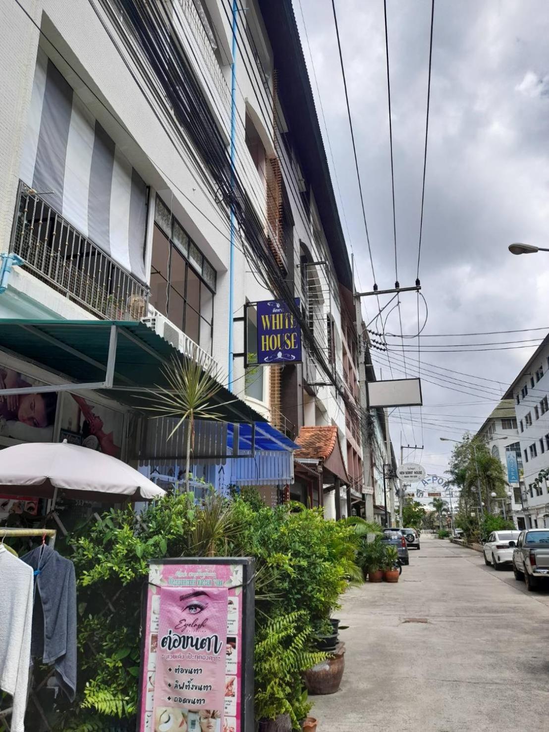 White House By Sorot ตึกขาวโดยโสรฬ Apartment Pantai Jomtien Luaran gambar
