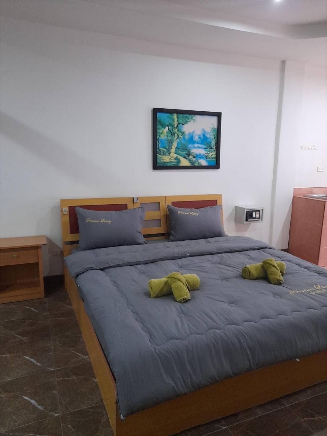 White House By Sorot ตึกขาวโดยโสรฬ Apartment Pantai Jomtien Luaran gambar