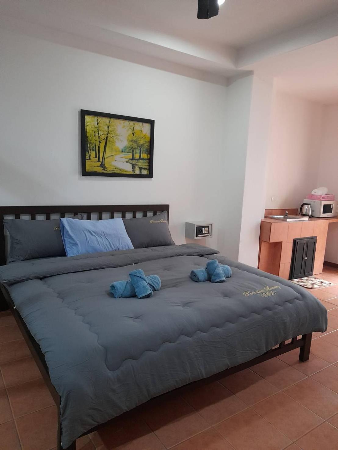 White House By Sorot ตึกขาวโดยโสรฬ Apartment Pantai Jomtien Luaran gambar